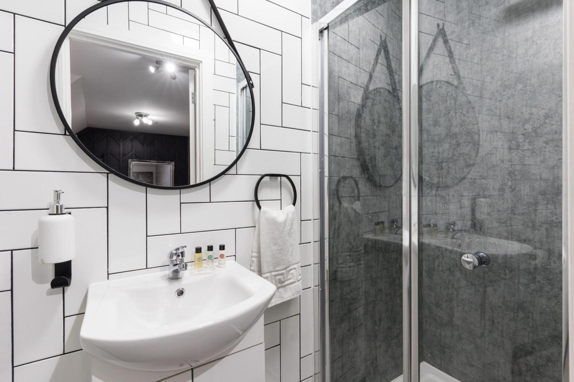 Nottage House Premier Apartments Cardiff Esterno foto
